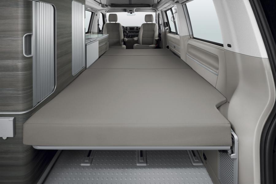  Volkswagen California 2015 года  (фото 2 из 28)